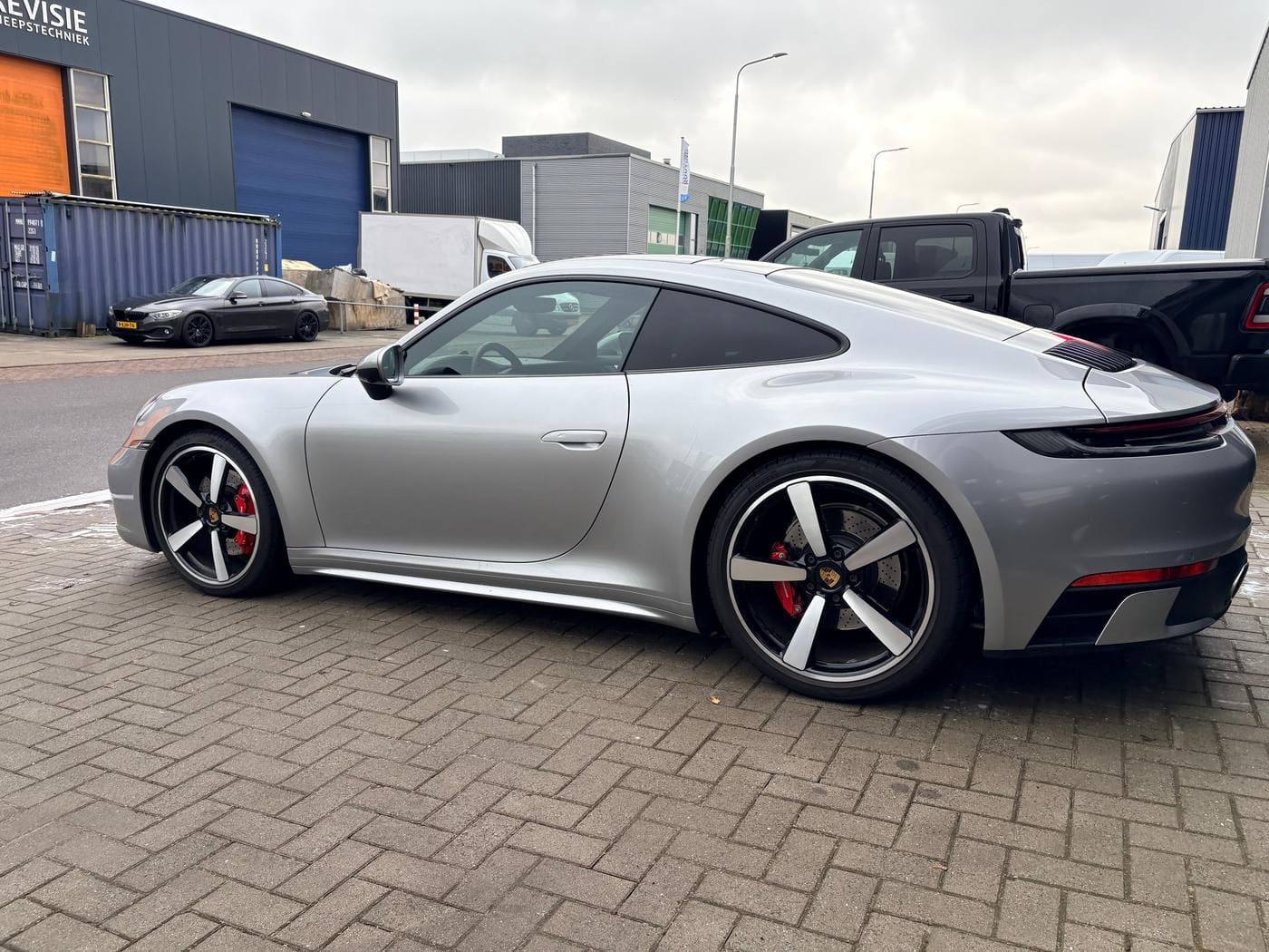 Porsche 911