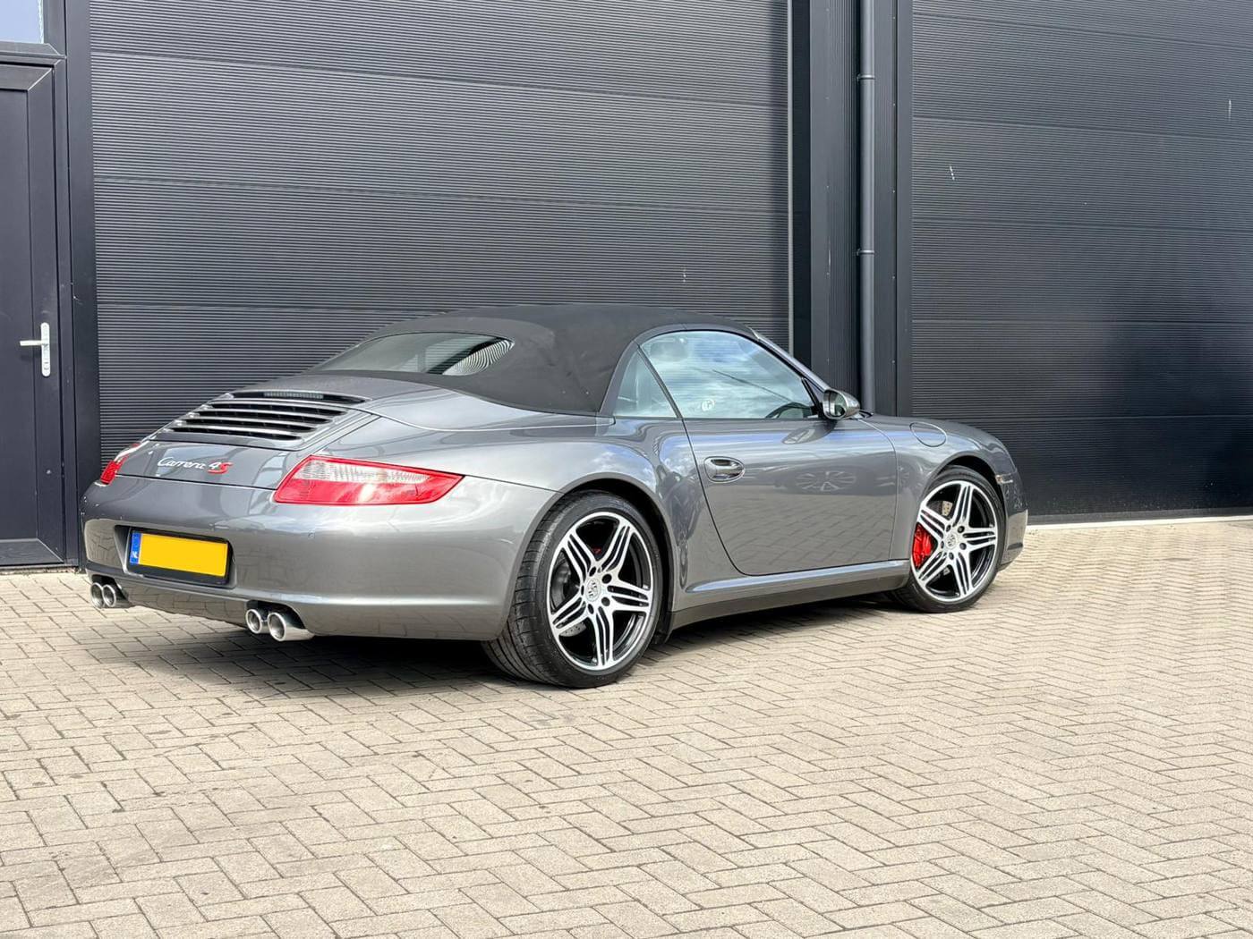 Porsche Carrera 4S